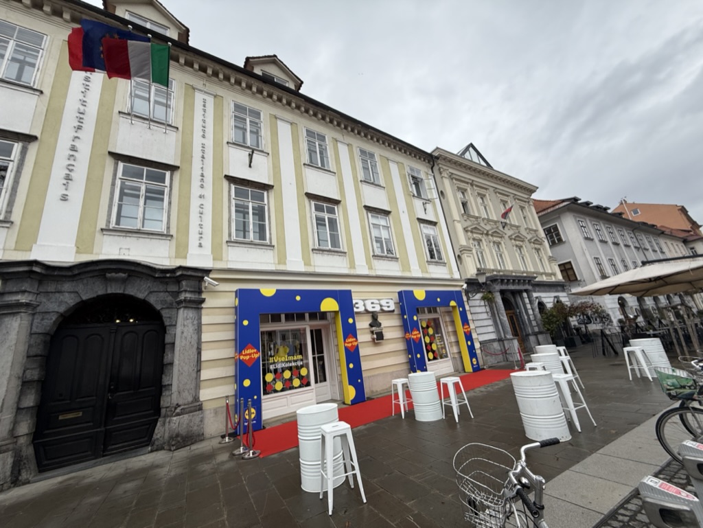 369 Place Ljubljana — prostor in dogodki
